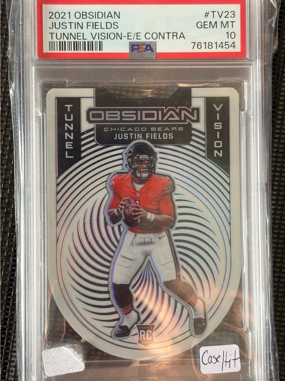 🔥 2021 Panini Obsidian Justin Fields Contra PSA 10 Case Hit🔥 🏈